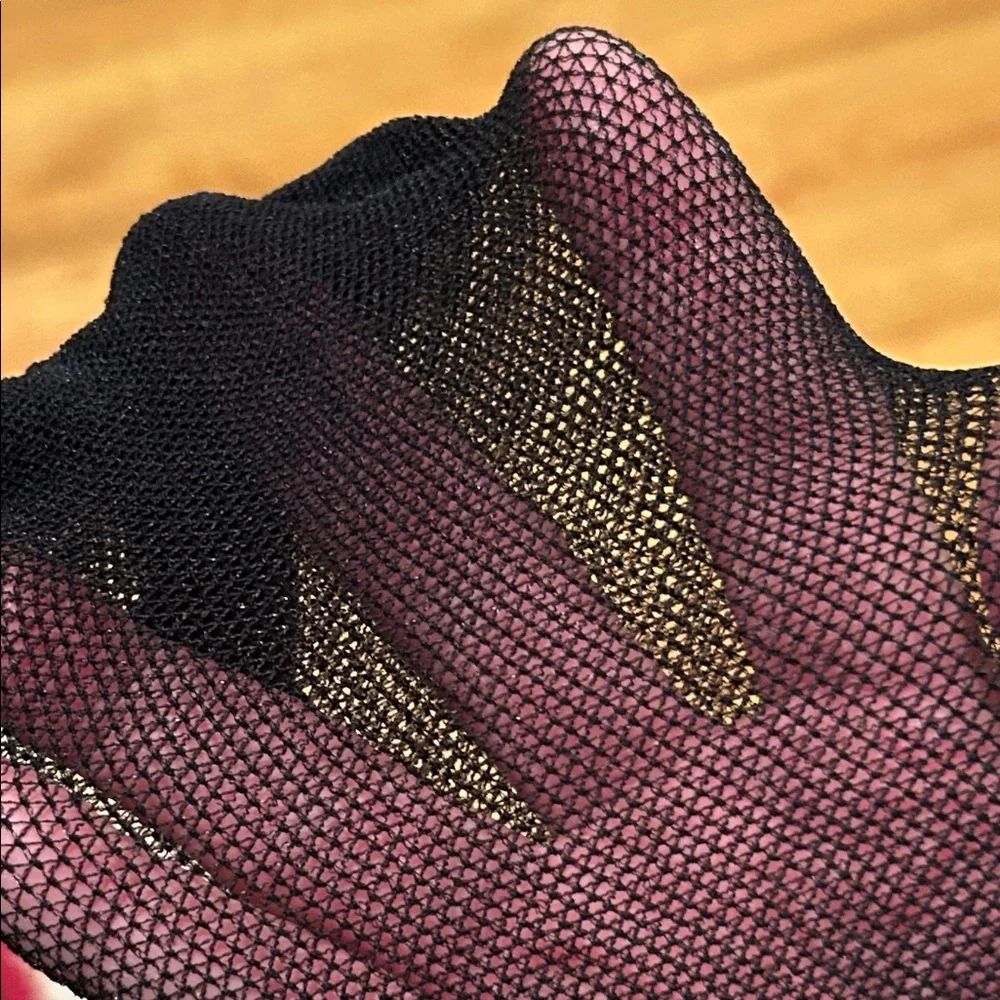 Ellen Tracy Black Fishnet Stockings Size Small
